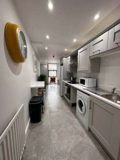 Boutique Style Apartment Белфаст Екстер'єр фото